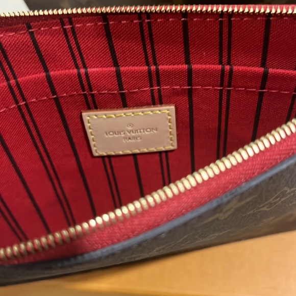 Louis Vuitton Neverfull MM - Picture 4 of 15